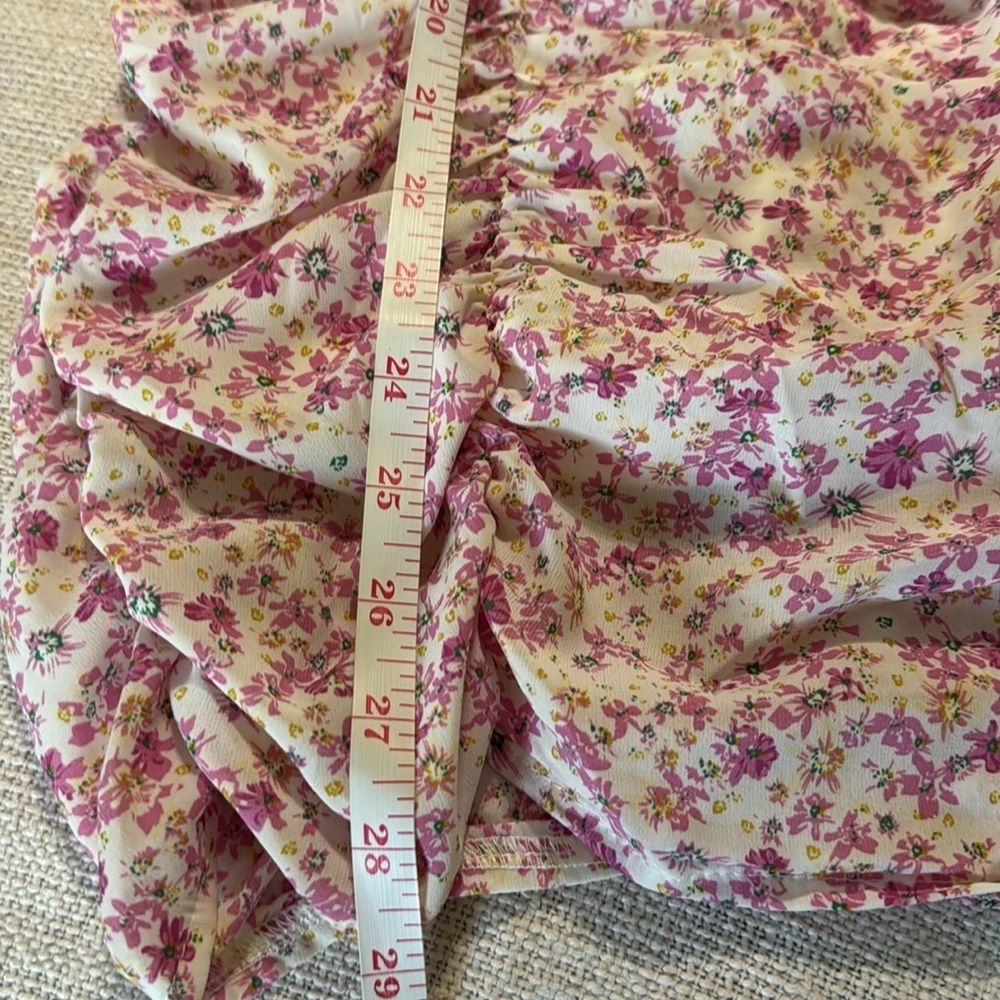Princess Polly NWOT Romantic Flower Pattern Ruched Dress - Picture 8 of 15
